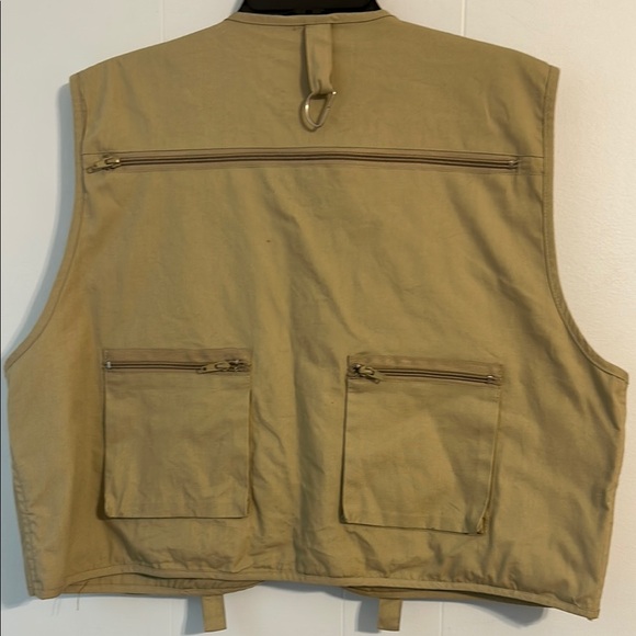 Crystal River Tan Fishing Vest size large. EUC. Outdoor fishing. Fly fishing.E3 - Picture 8 of 8